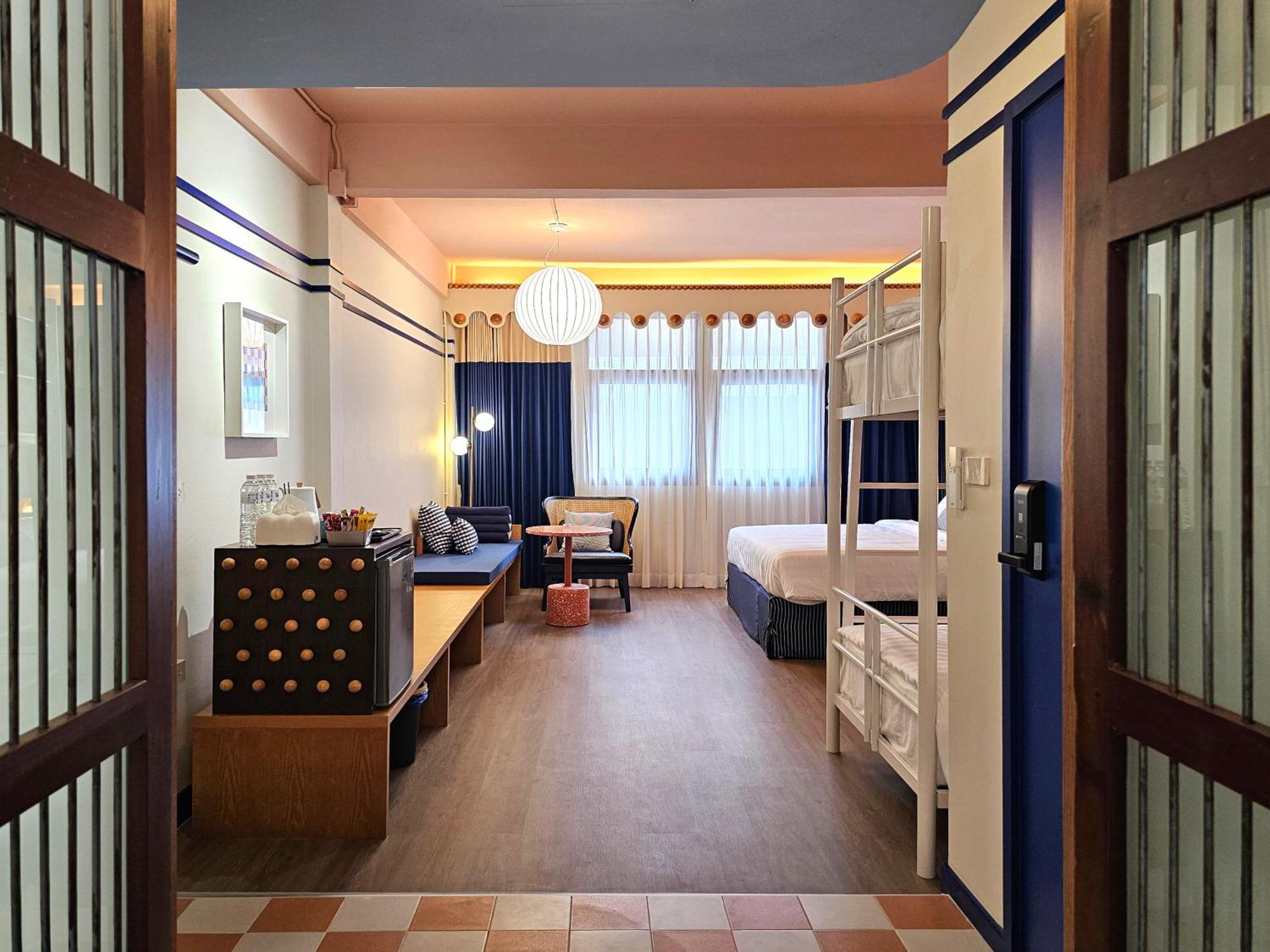 Blu Dock Restel Bangkok Esterno foto